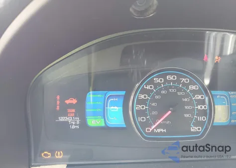 2012 Ford Fusion Hybrid z USA, uszkodzony, nr VIN 3FADP0L31CR202455